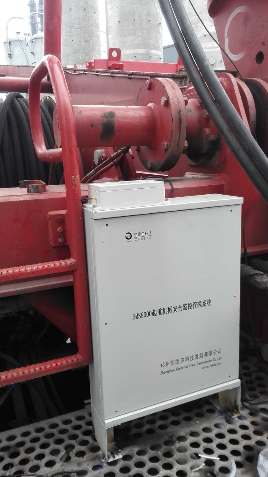 恺德尔成功交付黑龙江七台河履带吊安全监控系统使用